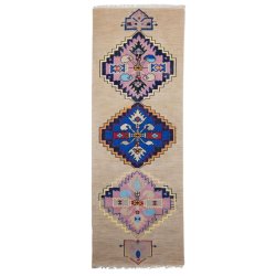 Hand knotted woolen runner