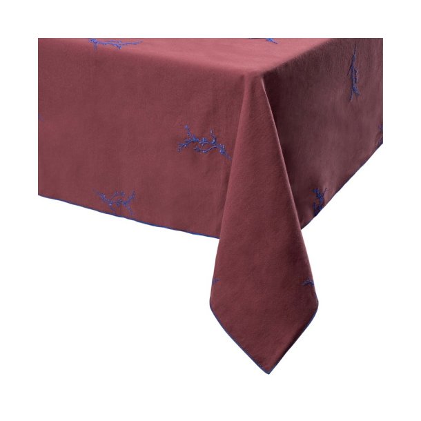 Pleased dug - mahogany red