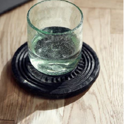 Stone bordskner i sten m/mnster