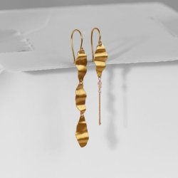 Cleo and Cleo Earring � Single