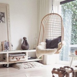 Hanging rattan chair natural