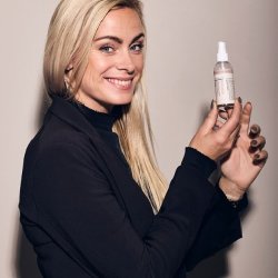 01 FACE AND BODY MIST