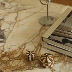 Heart Circus Box Woody