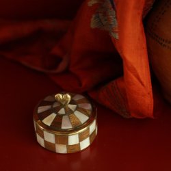 Heart Circus Box Woody