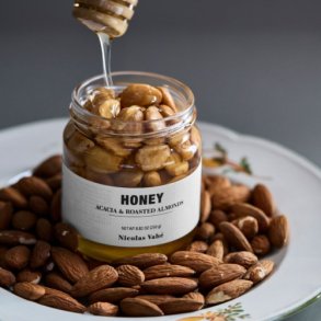 Akaciehonning med Ristede Mandler � 250 g