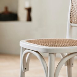 Wicky spisebordsstol med flet - hvid/natur