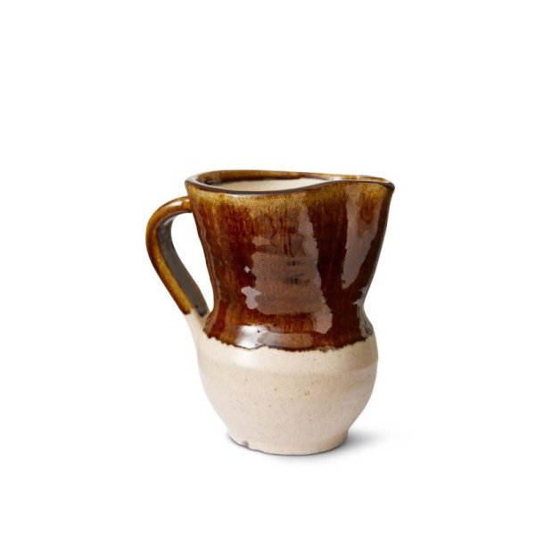 Ombra Pitcher